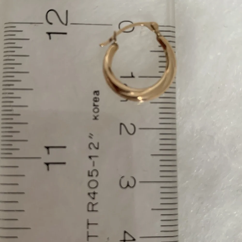 14KT Hoop Earrings - Picture 5 of 7